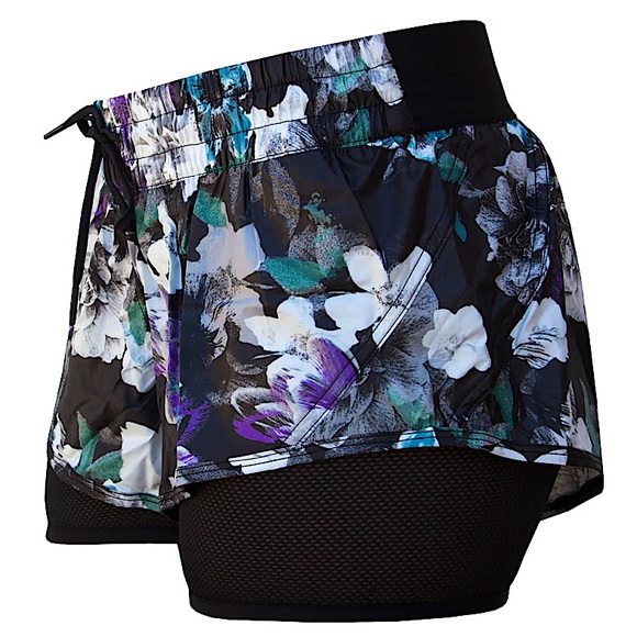 Adidas by Stella McCartney Womens Run Dark Blossom 2-In-1 Short SZ S - Picture 3 of 4